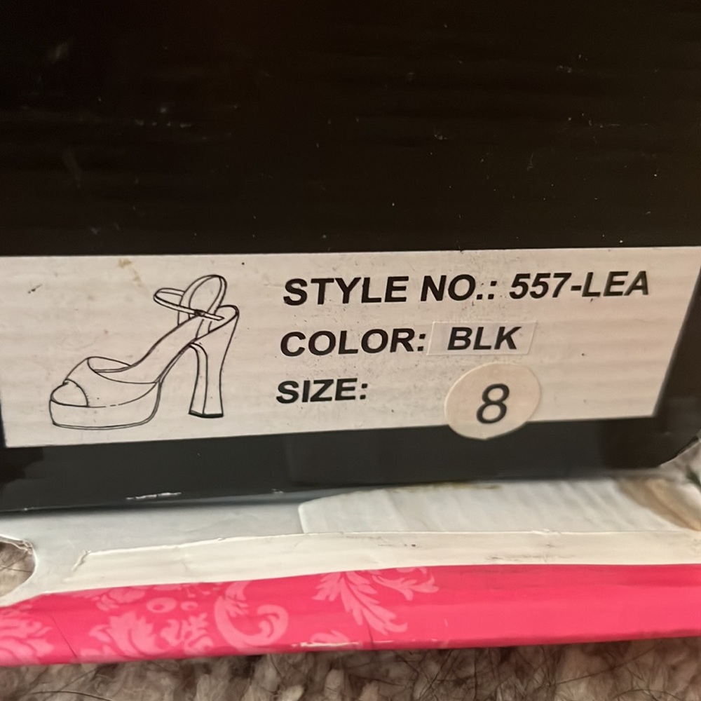 Shoes - Picture 9 of 9